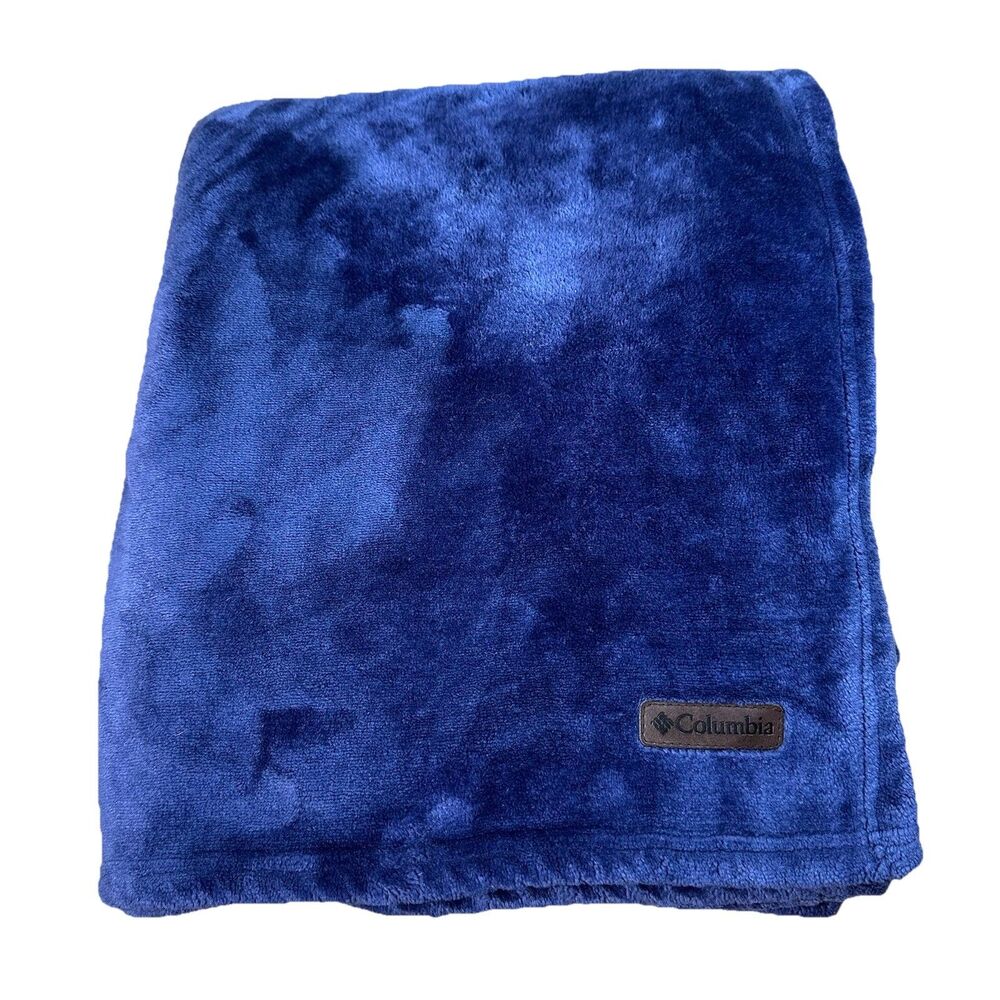 Columbia Super Soft Plush Throw Blanket Blue 50" x 60" Microfiber Fleece Relax
